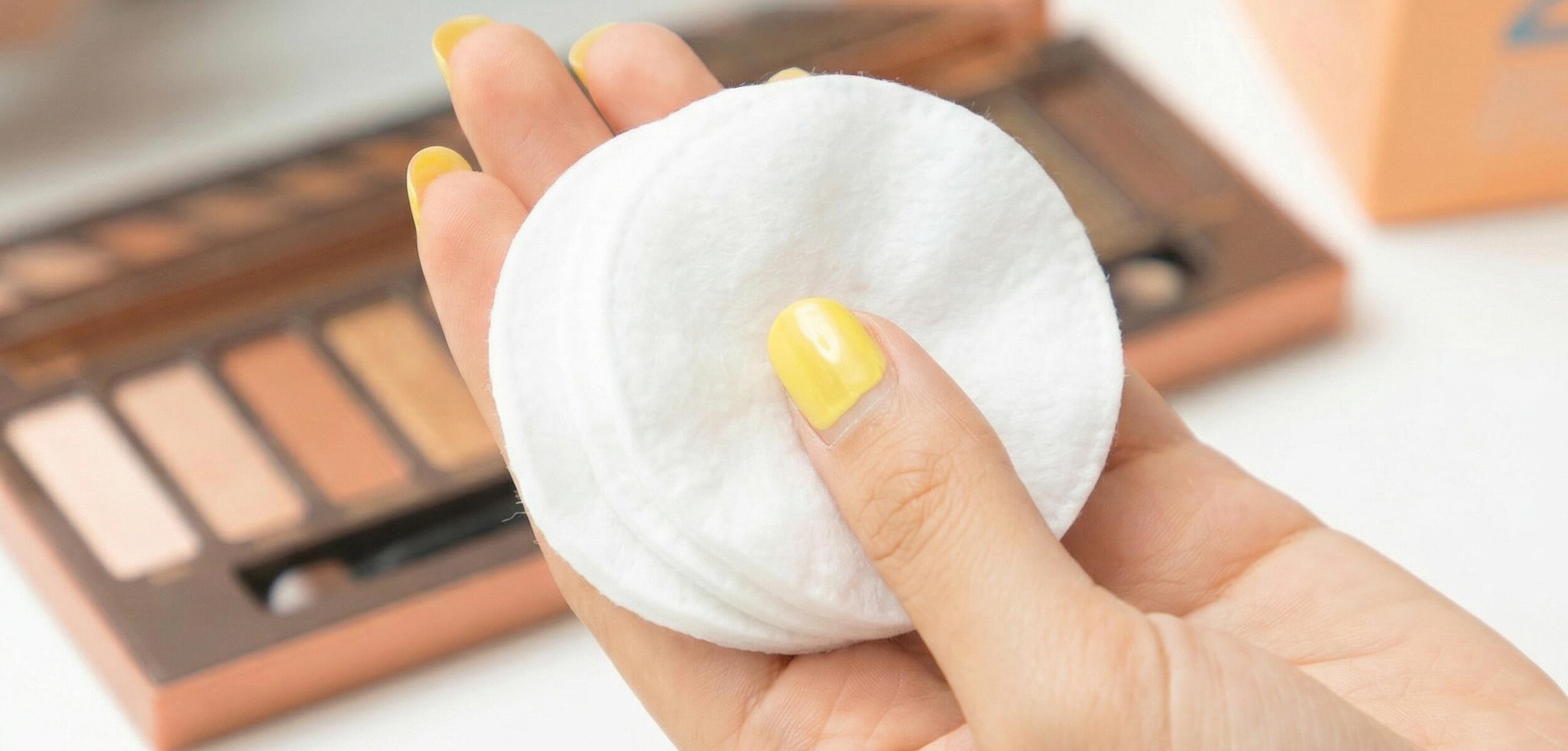 Make-Up Artist Tips and Tricks with Our Witch Hazel Cleansing Make Up Remover
